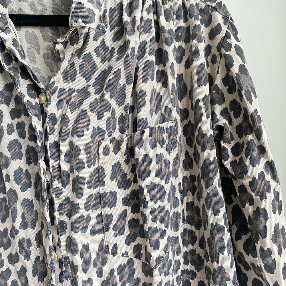 Leopard Print Button Down Tunic - Picture 8 of 12